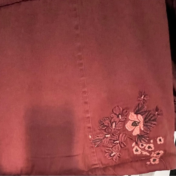 Woman’s Warm Jacket - Picture 7 of 7